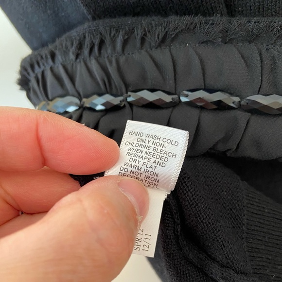 NWT Banana Republic black minimalist cozy classic embellished cardigan/sweater - Picture 12 of 12